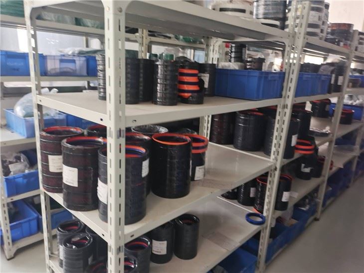 Foob Rings rau Hydraulic Lub tog raj kheej
